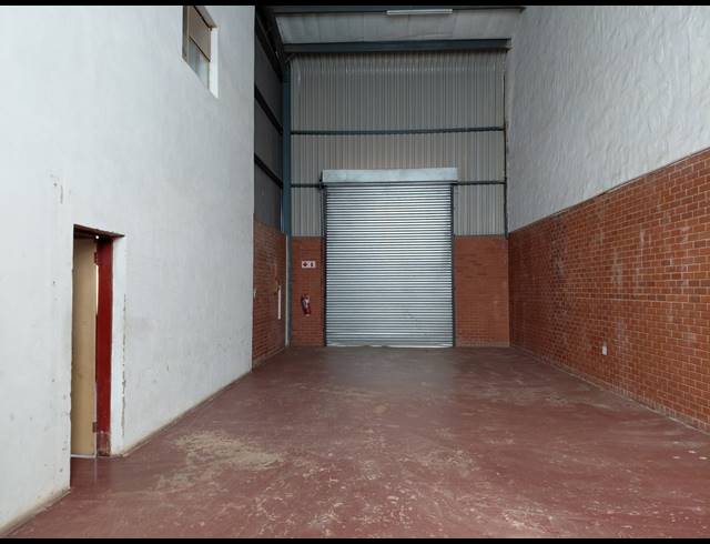 190M² WAREHOUSE TO LET IN CLAYVILLE